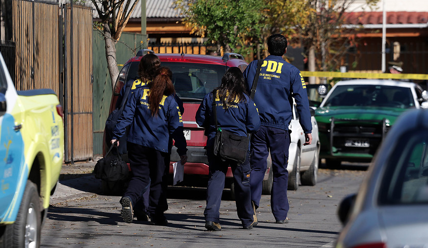 Joven falleció luego de recibir cuatro disparos por la espalda en bazar de Pudahuel