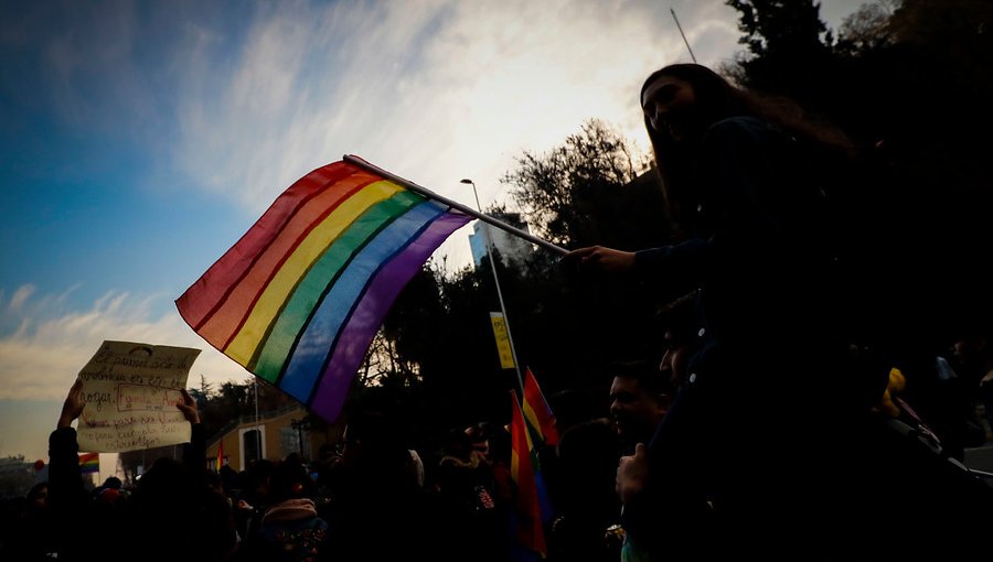 Pareja de mujeres fue atacada por sujeto borracho que corría peligro en Freire