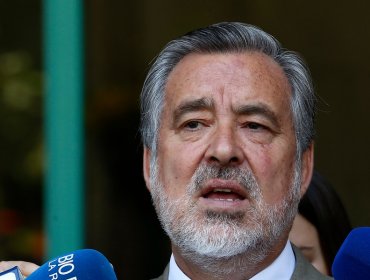 Senador Guillier le exigió al Gobierno que decrete Zona de Catástrofe en la provincia de El Loa