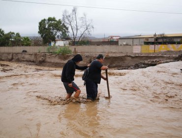 Lluvias en el Norte Grande han dejado ocho fallecidos y más de 2.400 viviendas con daños