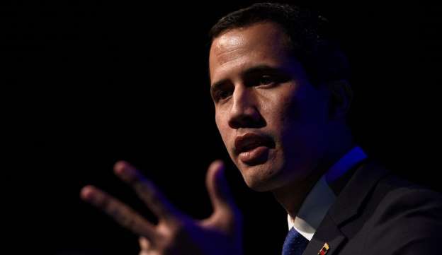 Contraloría de Venezuela investiga a Juan Guaidó por presunto financiamiento internacional