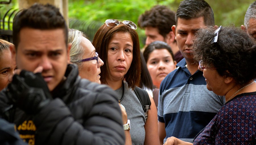 Venezolanos en Chile denuncian que el Consulado está obstruyendo tramitación de certificados