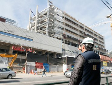 1.000 días de retraso registran obras del nuevo hospital de Viña: no se han cursado multas