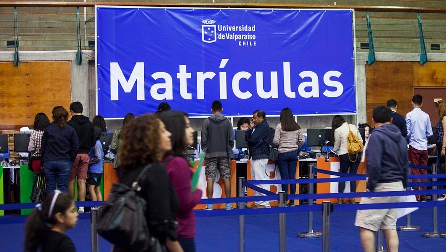 Ministerio de Educación: más de 93 mil jóvenes accedieron a la gratuidad este año