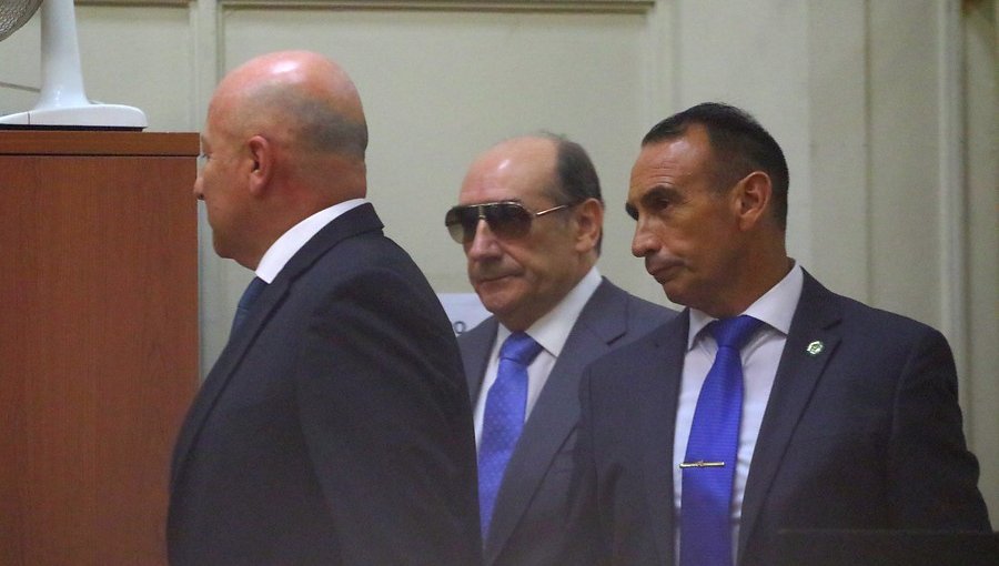Ex comandante en jefe del Ejército declara por tercera vez por caso pasajes