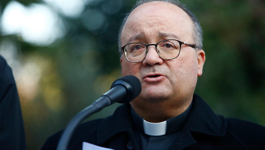 Arzobispo Scicluna por abusos de sacerdotes en Chile: "Tendrán que limpiar la suciedad"