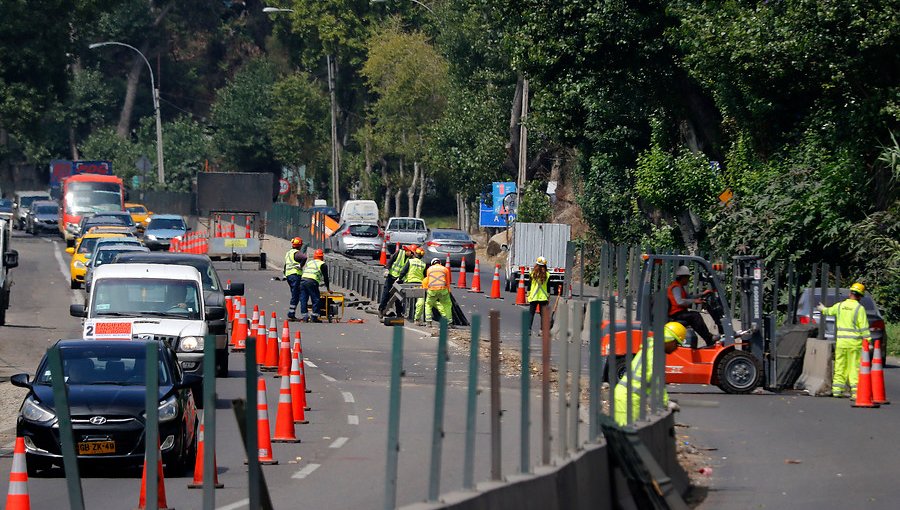 [Fotos] Sin mayores inconvenientes comenzaron obras de recarpeteo en Av. Santos Ossa