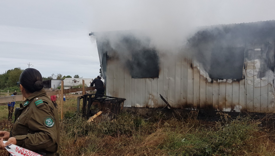 Incendio en Calbuco: Durante la remoción de escombros, Bomberos encontró a dos niños fallecidos