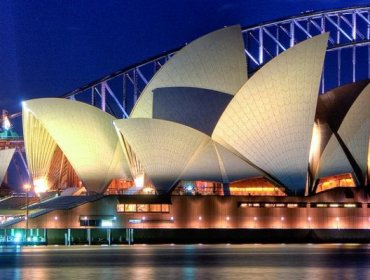 Working Holiday: aumentan en 1.400 los cupos para que chilenos vayan a Australia