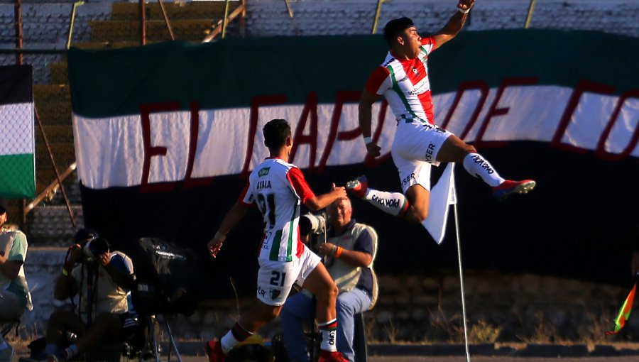 Palestino demolió a Huachipato y suma sus primeros puntos en el Campeonato