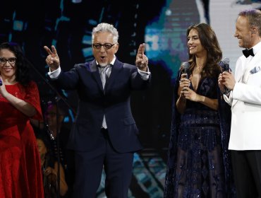 Beso de animadores y homenaje a Lucho Gatica marcan obertura de Viña 2019