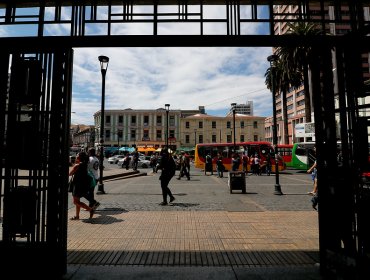 Seremi de Salud anuncia que potenciará las fiscalizaciones en la plaza Aníbal Pinto