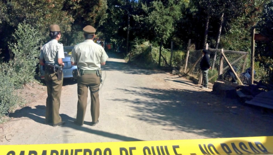 Biobío: Encuentran a hombre y mujer colgados en puente Tricauco de Santa Juana