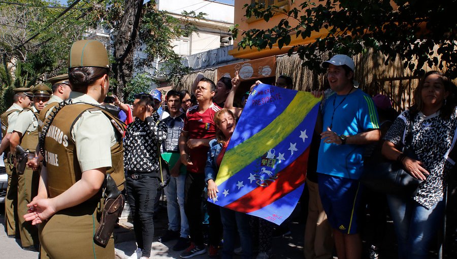 UDI descarta presencia de militantes en incidentes de embajada de Venezuela