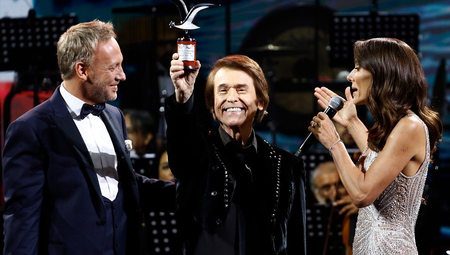 Raphael: "Chile es una nación impresionante que me ha demostrado siempre su amor"