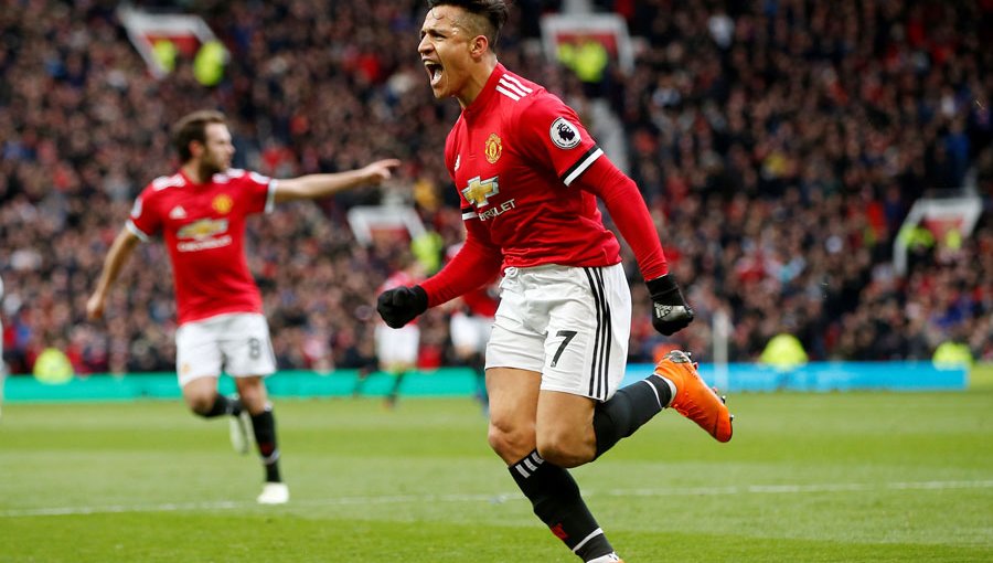 Alexis podría ser titular en el próximo duelo del Manchester United