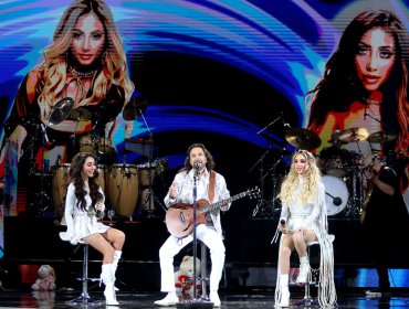 Fotos: Marco Antonio Solís cantó junto a sus hijas en Viña 2019