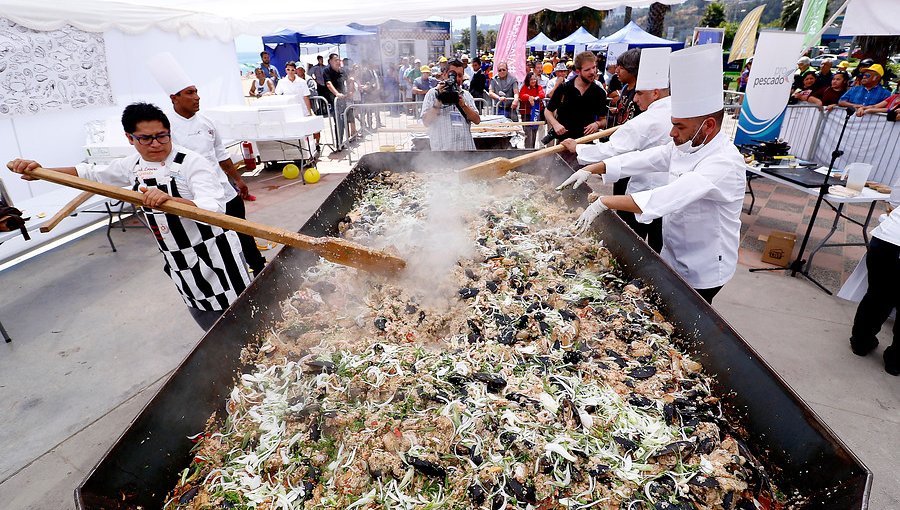 Viña del Mar: Elaboran plato para demostrar que comer pescados y mariscos no es tan caro