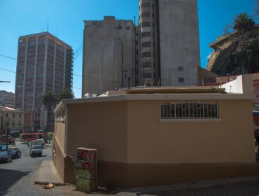 Municipio condenó rayados e incivilidades en sector patrimonial de Valparaíso