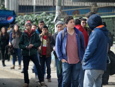 'Superlunes' en Valparaíso: Seremi de Transportes llamó a "salir 5, 10 o 15 minutos con antelación"