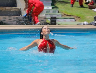 Las imágenes del piscinazo más inadvertido del Festival de Viña