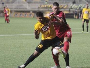 Primera B: Ñublense venció en los minutos finales a San Luis en el cierre de la jornada sabatina