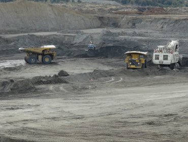 Tribunal Ambiental de Valdivia escuchó alegatos por tronaduras en Isla Riesco