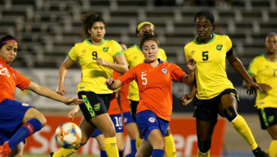 La Roja femenina sucumbe ante Jamaica y suma cinco derrotas consecutivas