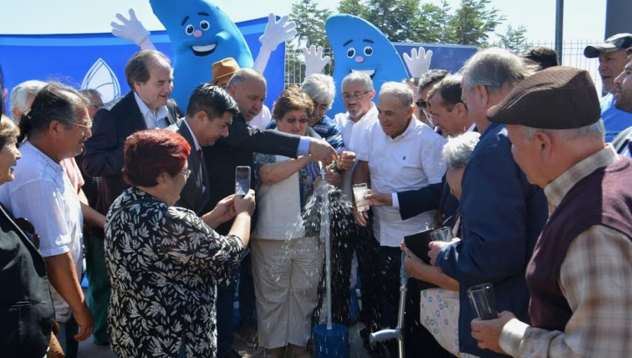 Quintero: Inauguran sistema que llevará agua potable a más de mil familias de Loncura