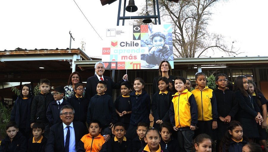 Presidente Piñera inauguró el año escolar y defendió 'Aula Segura' y 'Admisión Justa'