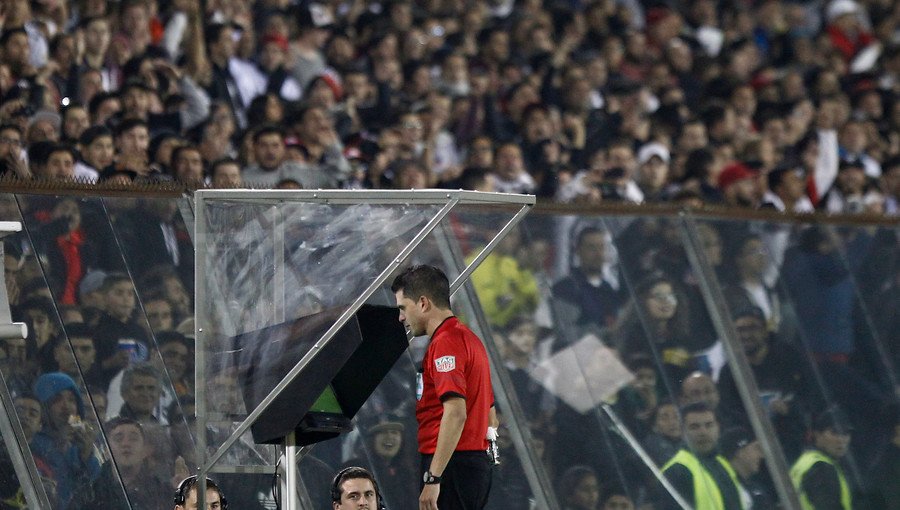 Empresa Mediapro será la encargada de implementar el VAR en el fútbol chileno