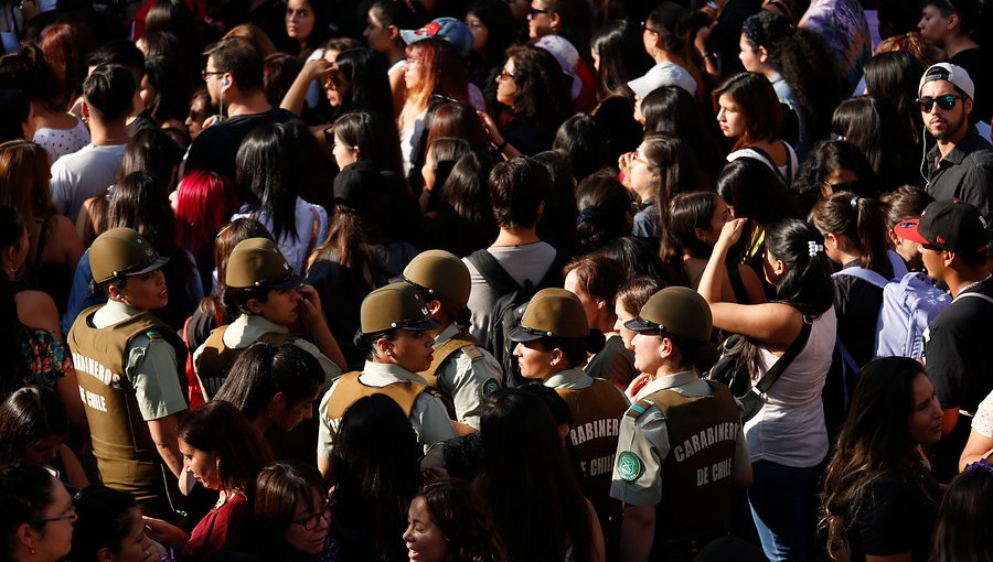 Hombre fue detenido por agredir a una mujer durante marcha feminista en Concepción