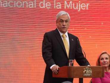 Presidente Piñera pide "no instrumentalizar" marcha feminista "con otros propósitos"