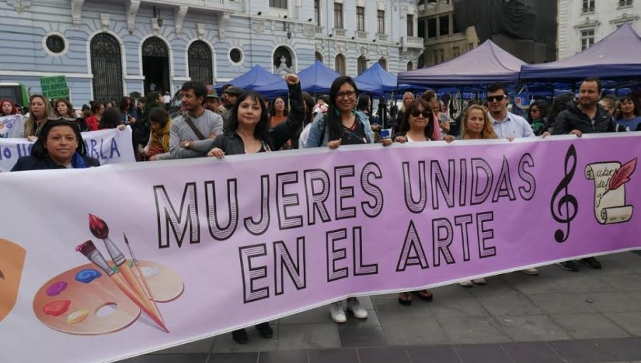 Diputada Marzán tras asistir a marcha feminista: "Esta lucha también me pertenece"