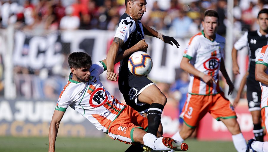 Colo Colo consiguió un amargo empate frente a Cobresal y es el único puntero