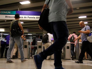 Falla eléctrica en el Metro: Nueve estaciones de la Línea 4 sin servicio