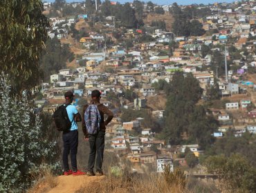 Toma de Viña del Mar fue desalojada por riesgo para acueducto y peligro de incendios