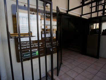 Prohíben funcionamiento de clínica estética de Providencia donde murió joven madre