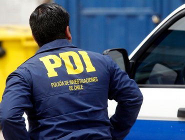 Hombre de 72 años encaró a delincuentes y frustró robo en su casa de Las Condes: resultó lesionado