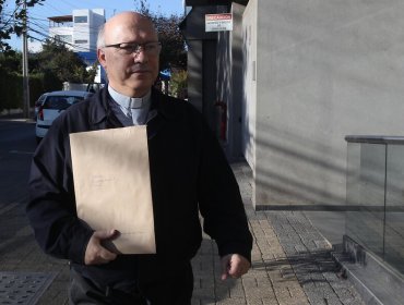 Obispos Atisha y Chomali concurrieron a declarar a la Fiscalía de Rancagua