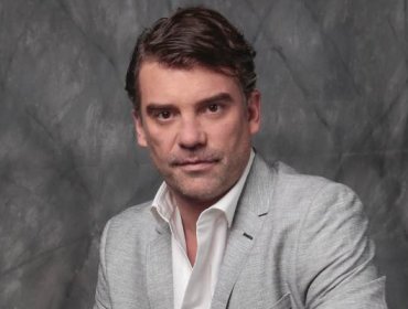 Clínica reveló que actor Diego Muñoz permanece “estable y fuera de peligro”