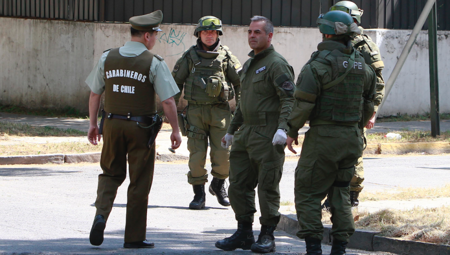 Granada militar fue encontrada al interior de bolsas de basura en Quilpué