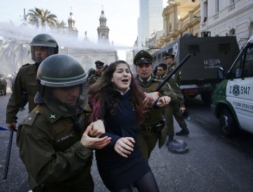 Estudio de la UDP cuestiona controles de menores de edad por ser ineficientes