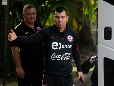 Gary Medel ya se encuentra en Estados Unidos para unirse a los trabajos de la Roja