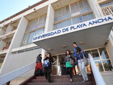 Siete alumnas de la UPLA se mantienen en huelga de hambre: Rectoría presentó recurso