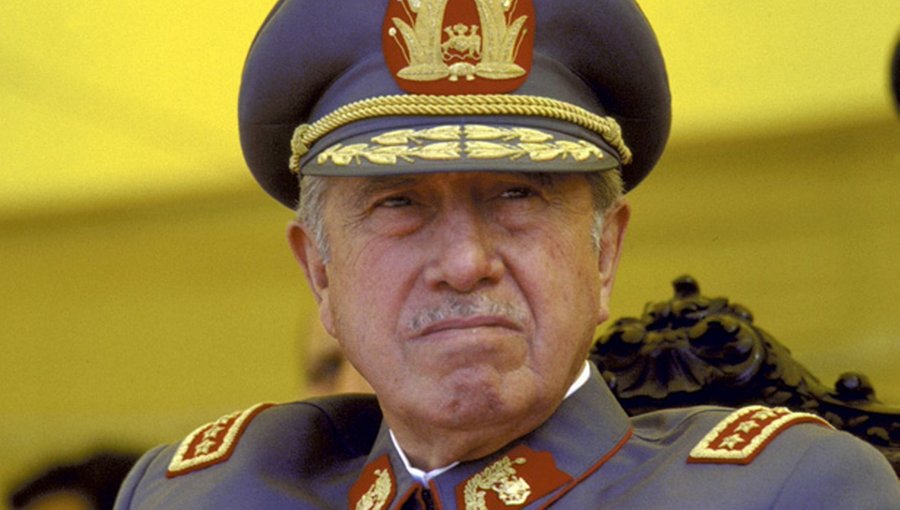 SII quiere recuperar impuestos no pagados por Augusto Pinochet