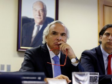 Ministro Chadwick criticó a quienes no asistirán a almuerzo con Jair Bolsonaro