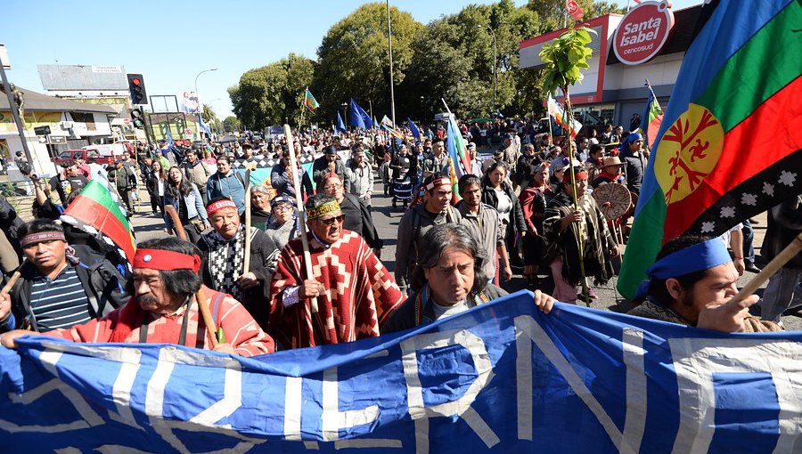 Carabineros disolvió marcha de comunidades mapuche en Temuco