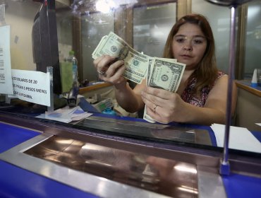 Precio del dólar se cotizó al alza nuevamente y vuelve a acercarse a los $670