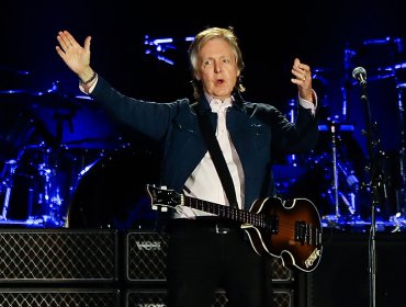 El incómodo momento que vivió el presidente Piñera durante show de Paul McCartney